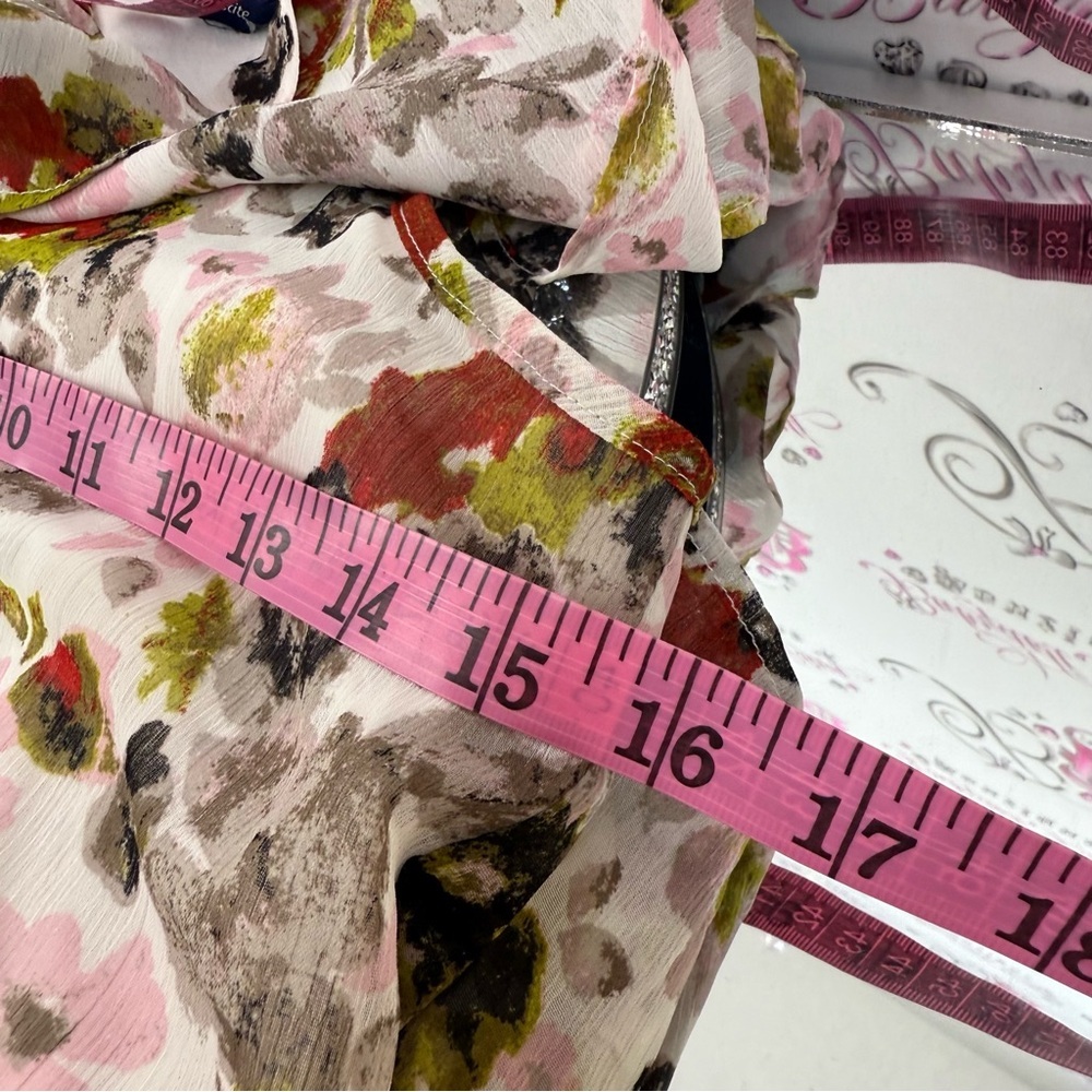 Reitmans tank top ruffle frilly Multicolor Floral Blouse with Ruffle Detail - Picture 11 of 12